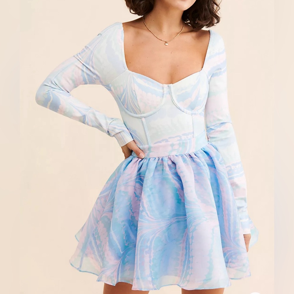 Selkie cocktail skirt. NWOT size medium.